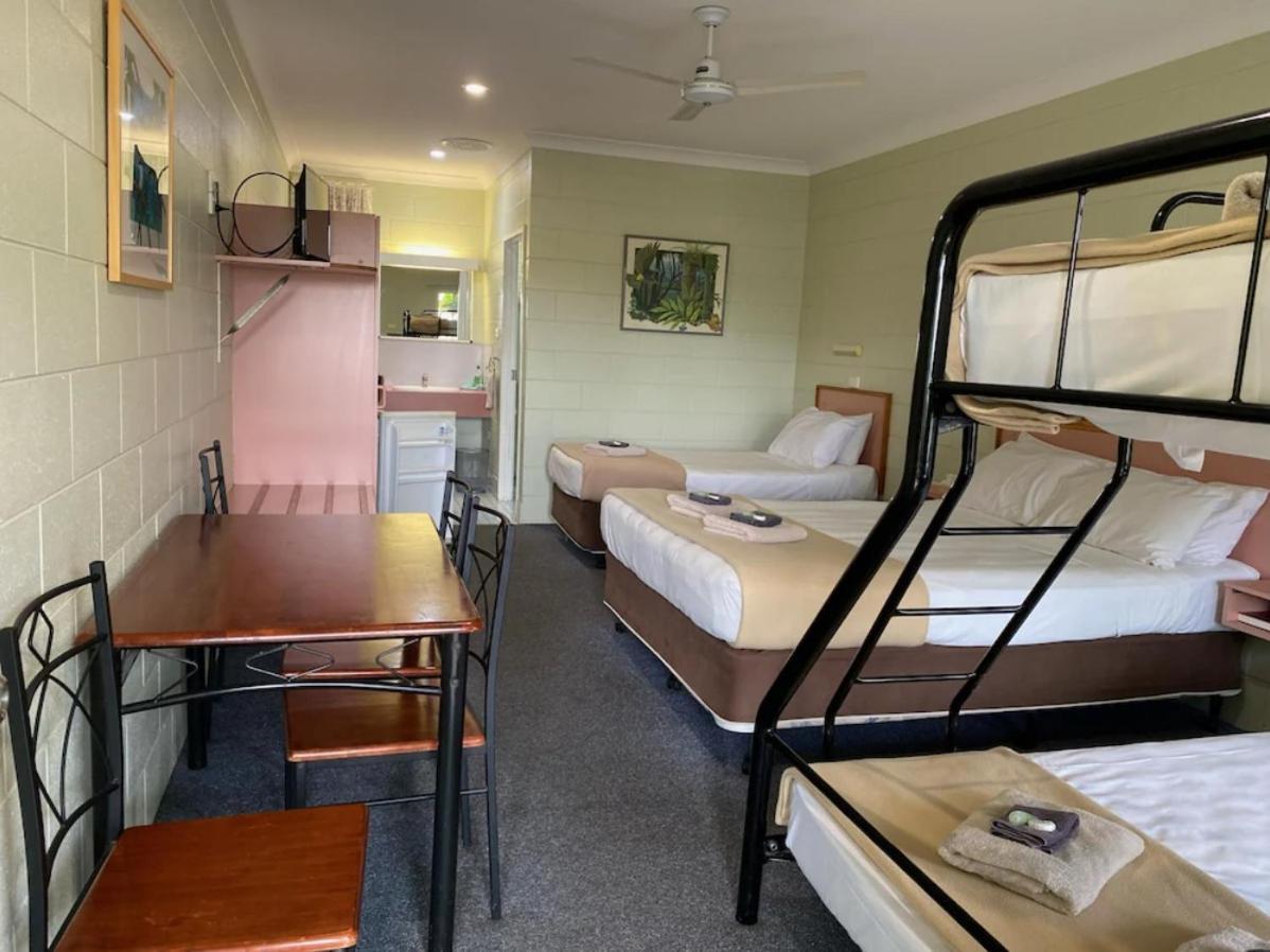 Yungaburra Park Motel Dış mekan fotoğraf